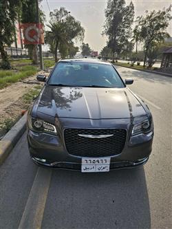 کرایسلەر 300
